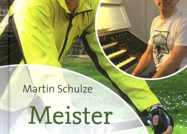 Der Fahrradkantor Martin Schulze aus Frankfurt/Oder gibt ein Konzert auf der Frankenthaler Orgel…